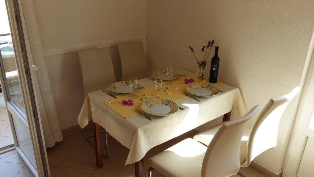 Apartmani Kontic Baška Voda Zewnętrze zdjęcie