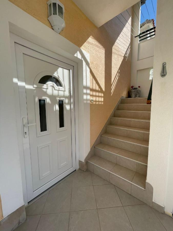 Apartmani Kontic Baška Voda Zewnętrze zdjęcie